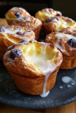 Sparkling Grape Juicecas Portuguese Popovers