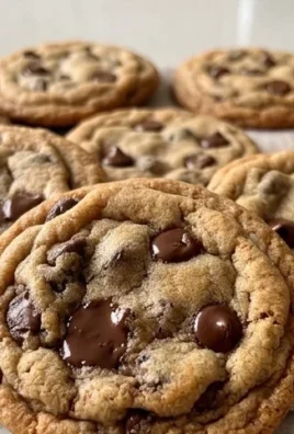 Crispy and Chewy Chocolate Chip Cookies